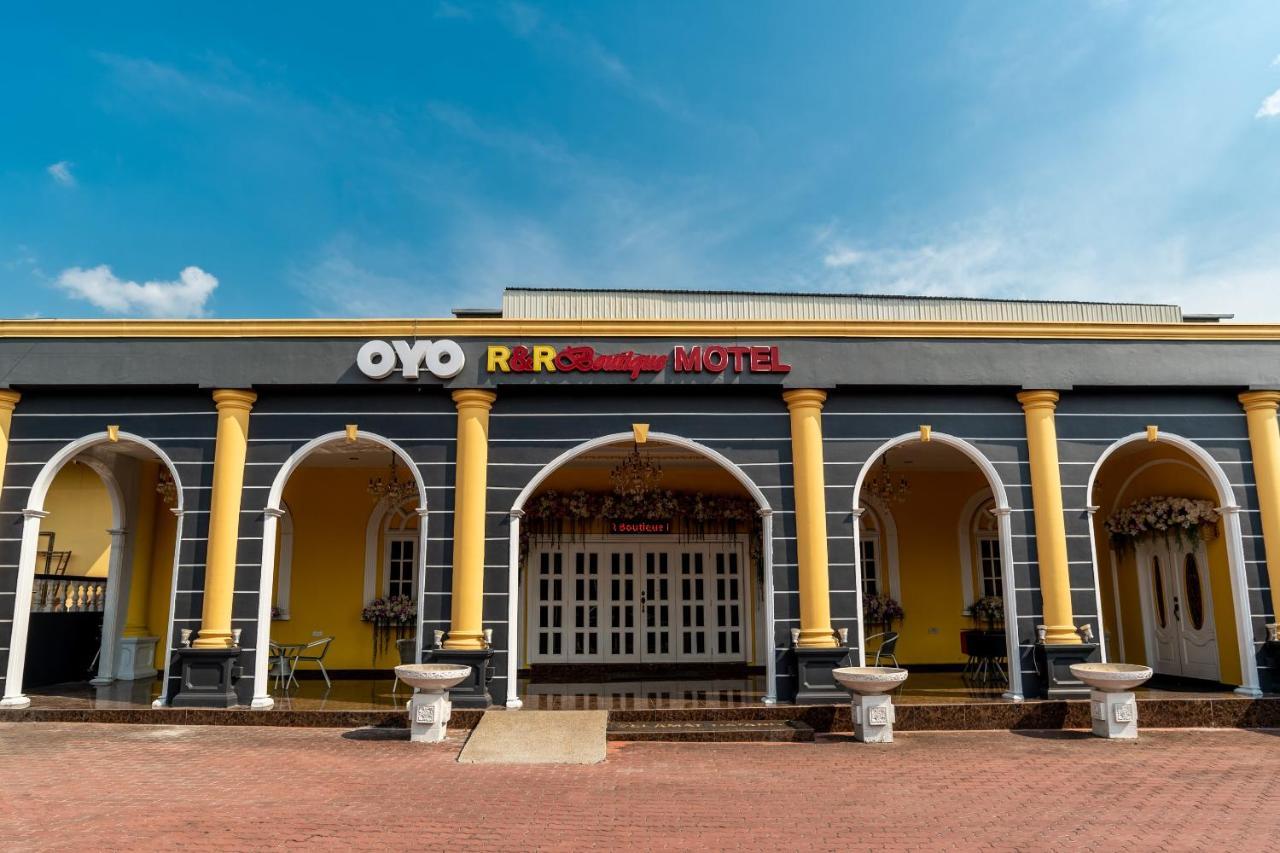 Oyo 1228 R & R Motel Johor Bahru Exterior foto
