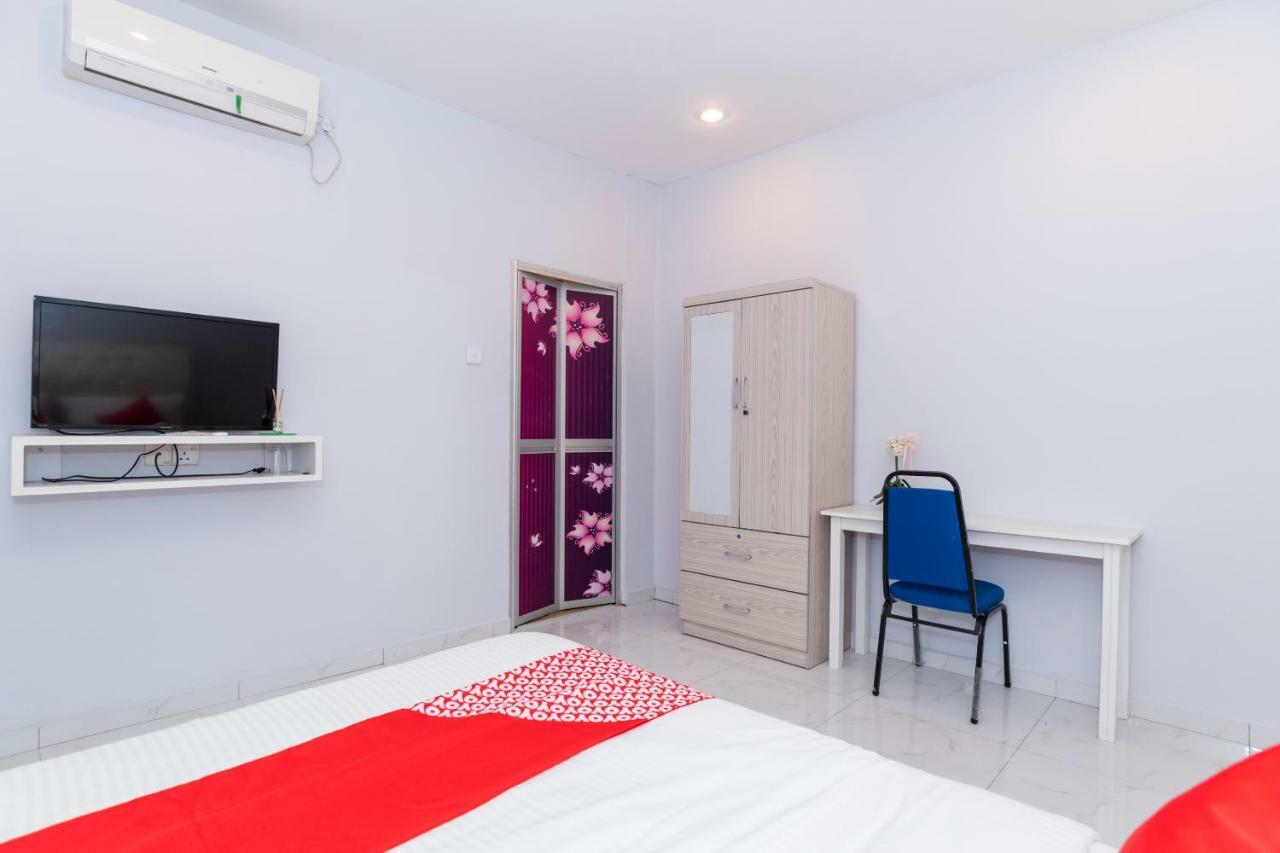 Oyo 1228 R & R Motel Johor Bahru Exterior foto